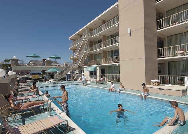 וויילדווד Aquarius Oceanfront Inn מראה חיצוני תמונה